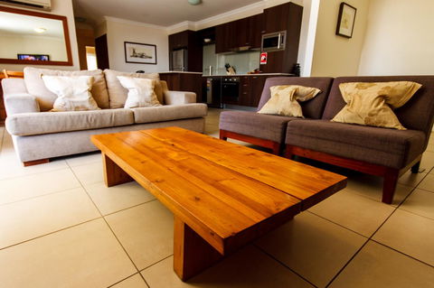Byron Bay Hotel And Apartments - Hervey Bay Accommodation 14