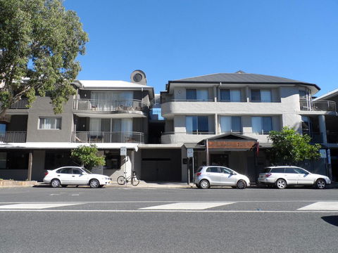 Byron Bay Hotel And Apartments - Hervey Bay Accommodation 28