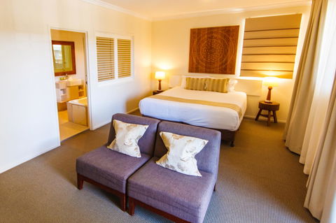 Byron Bay Hotel And Apartments - Hervey Bay Accommodation 6