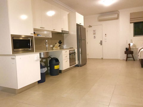 Byron Bay Hotel And Apartments - Hervey Bay Accommodation 19