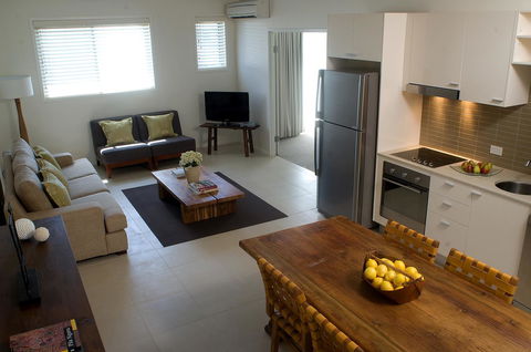 Byron Bay Hotel And Apartments - Hervey Bay Accommodation 38