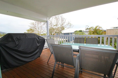 Anglesea, 17 Hodgson Street - Tourism Hervey Bay 6