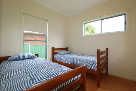 Anglesea, 17 Hodgson Street - Tourism Hervey Bay 11