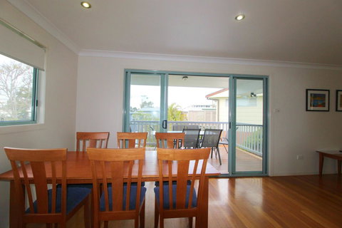 Anglesea, 17 Hodgson Street - Tourism Hervey Bay 4