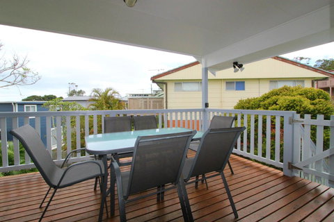 Anglesea, 17 Hodgson Street - Tourism Hervey Bay 5