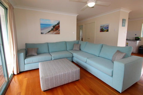 Anglesea, 17 Hodgson Street - Tourism Hervey Bay 1