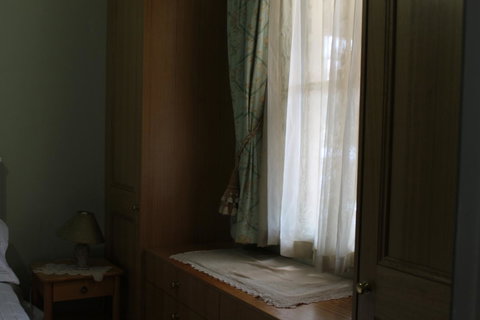 Boot Makers Cottage - Hervey Bay Accommodation 12