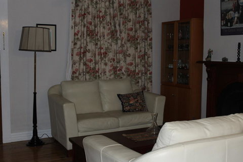 Boot Makers Cottage - Hervey Bay Accommodation 10