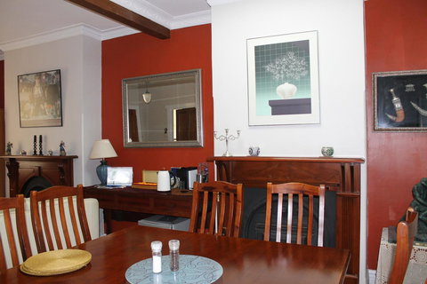 Boot Makers Cottage - Hervey Bay Accommodation 3