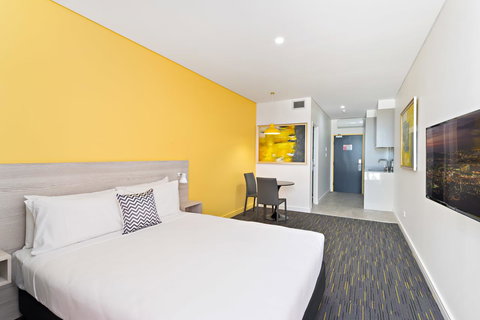 Value Suites Green Square - Hervey Bay Accommodation 14