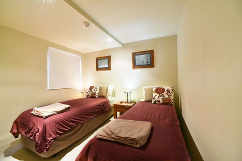 Snowstream 4 - Hervey Bay Accommodation 1