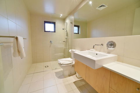 Snowstream 4 - Hervey Bay Accommodation 4