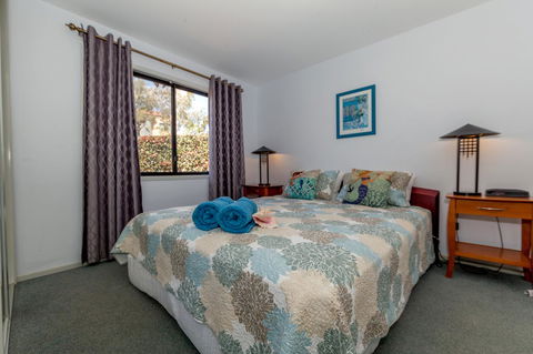 Condo 105 @ Horizons Golf Resort - Salamander Bay NSW - Tourism Hervey Bay 9