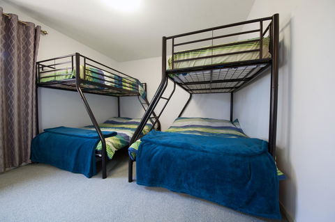 Condo 105 @ Horizons Golf Resort - Salamander Bay NSW - Tourism Hervey Bay 10