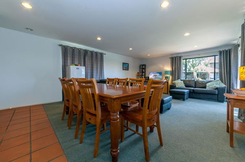 Condo 105 @ Horizons Golf Resort - Salamander Bay NSW - Tourism Hervey Bay 18