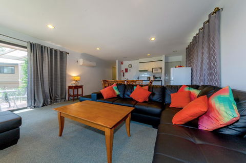Condo 105 @ Horizons Golf Resort - Salamander Bay NSW - Tourism Hervey Bay 23