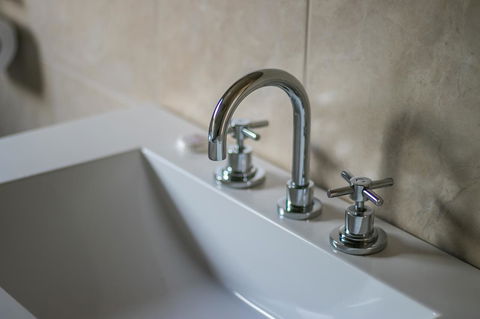 Ironstone Estate Lovedale - Hervey Bay Accommodation 20
