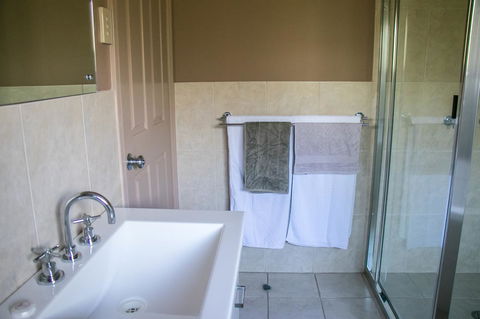 Ironstone Estate Lovedale - Hervey Bay Accommodation 27