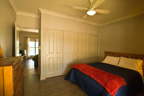Ironstone Estate Lovedale - Hervey Bay Accommodation 33