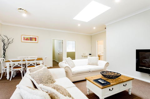 Bundanoon Country Inn Motel - Hervey Bay Accommodation 33