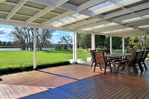 Terara Riverside Retreat - Tourism Hervey Bay 1