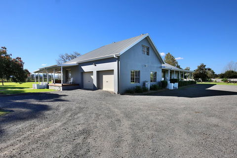 Terara Riverside Retreat - Tourism Hervey Bay 43