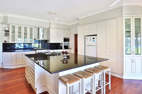 Terara Riverside Retreat - Tourism Hervey Bay 3