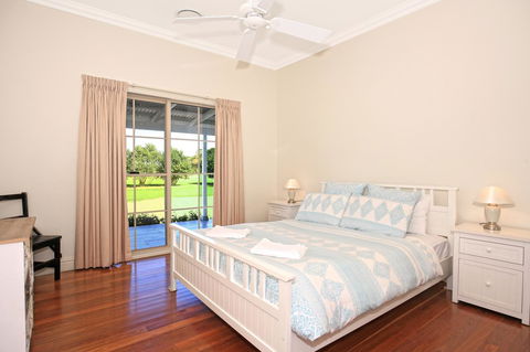 Terara Riverside Retreat - Tourism Hervey Bay 11