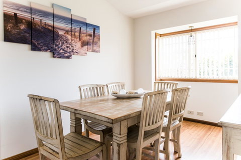 Ambience - Hervey Bay Accommodation 5