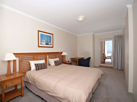 Messines Street, Breakwater Apartment, 104 - Hervey Bay Accommodation 5