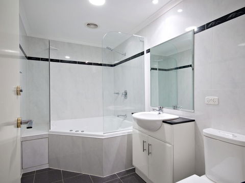 Messines Street, Breakwater Apartment, 104 - Hervey Bay Accommodation 9