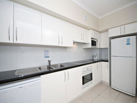 Messines Street, Breakwater Apartment, 104 - Hervey Bay Accommodation 4