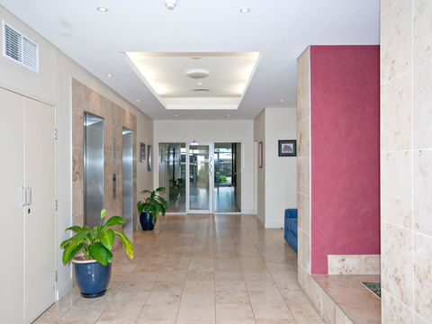 Messines Street, Breakwater Apartment, 104 - Hervey Bay Accommodation 14