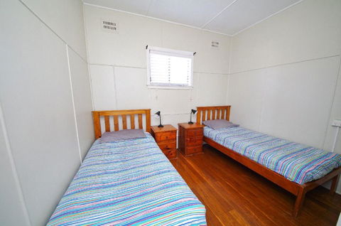 Apollo 1, 9 Hodgson Street - Tourism Hervey Bay 6
