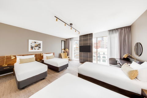 Vibe Hotel Sydney - Hervey Bay Accommodation 19