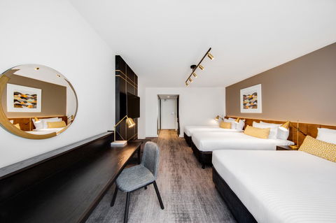 Vibe Hotel Sydney - Hervey Bay Accommodation 15