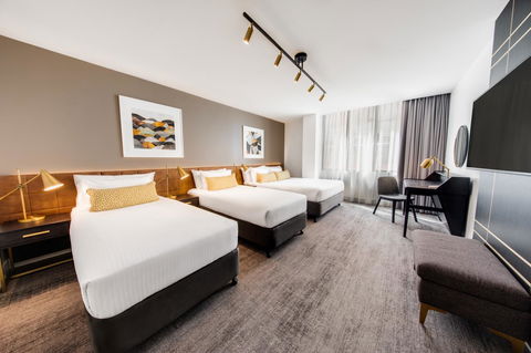 Vibe Hotel Sydney - Hervey Bay Accommodation 17