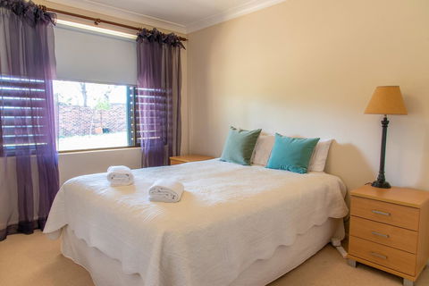 Belmont - Hervey Bay Accommodation 8