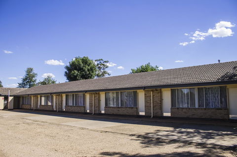 Allonville Gardens Motel - Tourism Hervey Bay 12