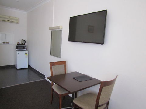 Allonville Gardens Motel - Tourism Hervey Bay 15