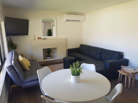 Golden Hill Cottage - Hervey Bay Accommodation 9