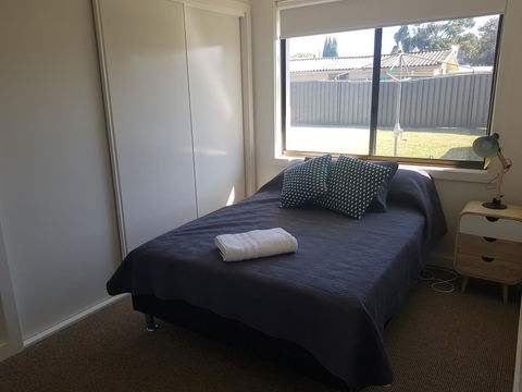 Golden Hill Cottage - Hervey Bay Accommodation 11