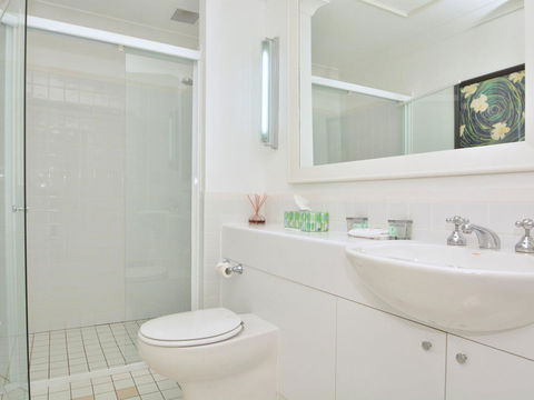 Villa 3br Margarita Villa Located Within Cypress Lakes Resort - Tourism Hervey Bay 4