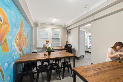 Ady's Place Backpackers, Sydney - Tourism Hervey Bay 14