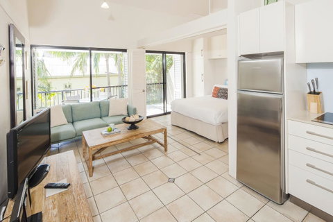 Julians Apartments - Hervey Bay Accommodation 30