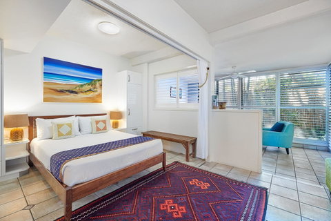 Julians Apartments - Hervey Bay Accommodation 6