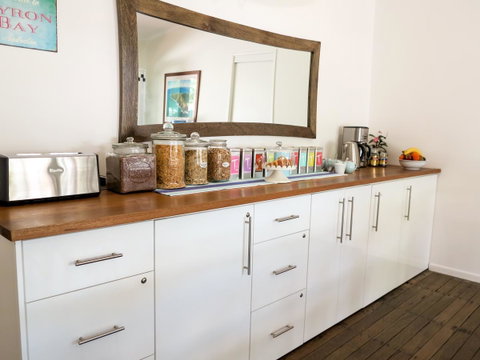 Cove Studios - Hervey Bay Accommodation 27