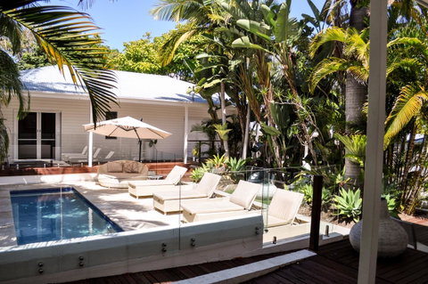 Cove Studios - Hervey Bay Accommodation 0