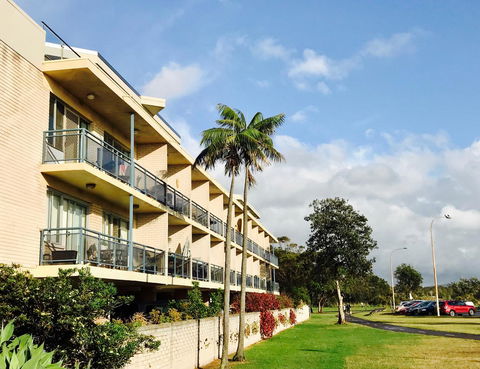 Waterview Beach Apartment - Tourism Hervey Bay 15