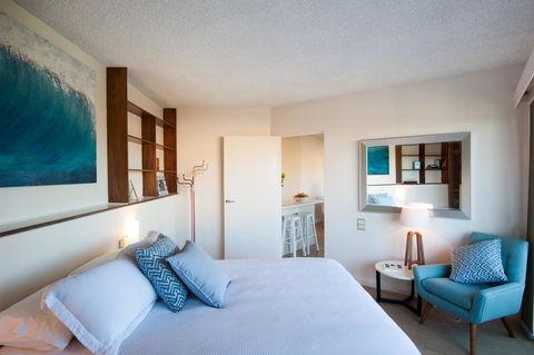 Waterview Beach Apartment - Tourism Hervey Bay 0